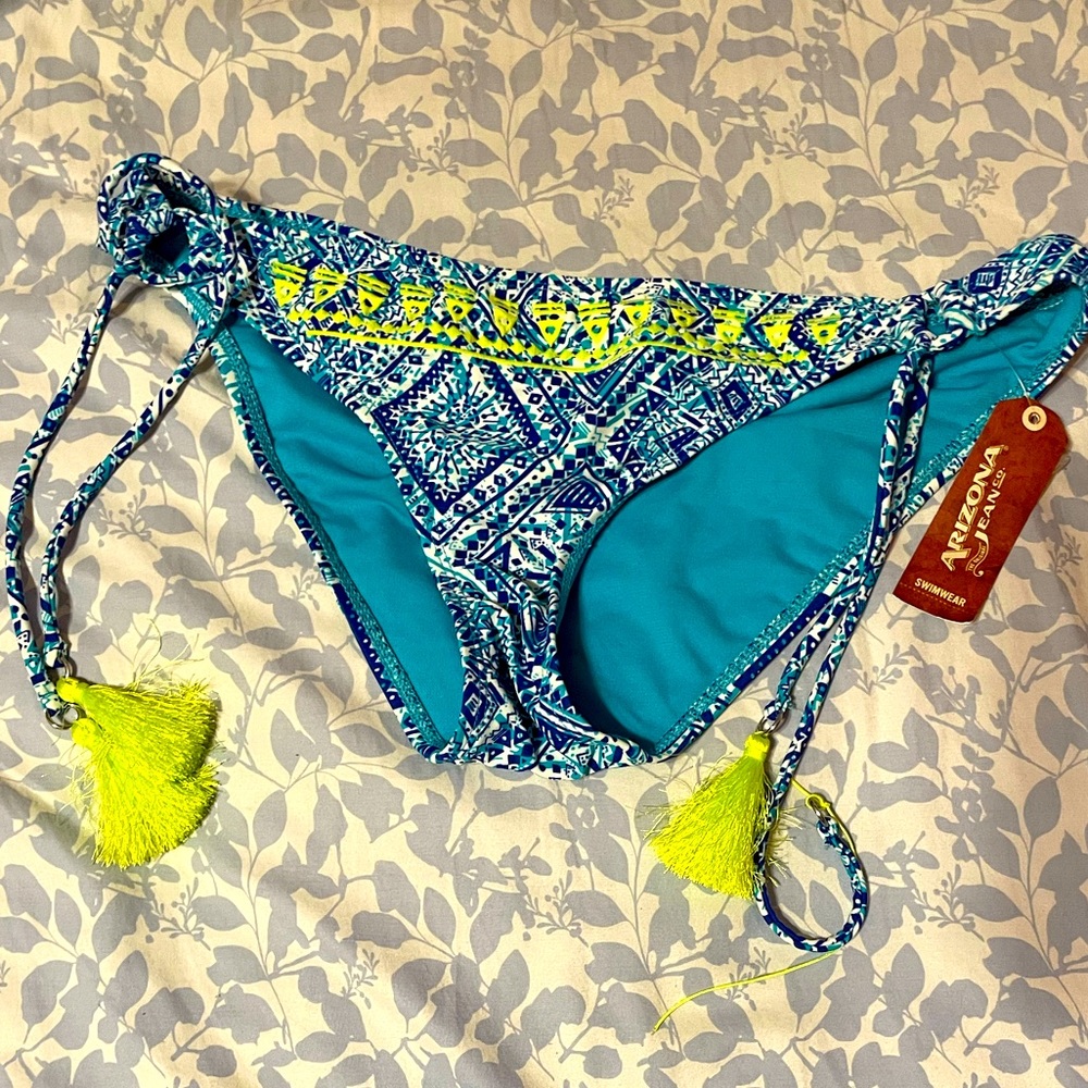 Bikini bottoms